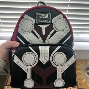 BRAND NEW THOR LOVE AND THUNDER LOUNGEFLY